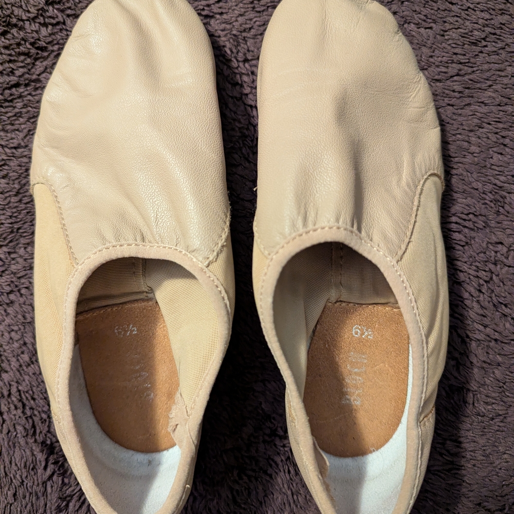 Bloch Beige Leather Slip-On Footwear